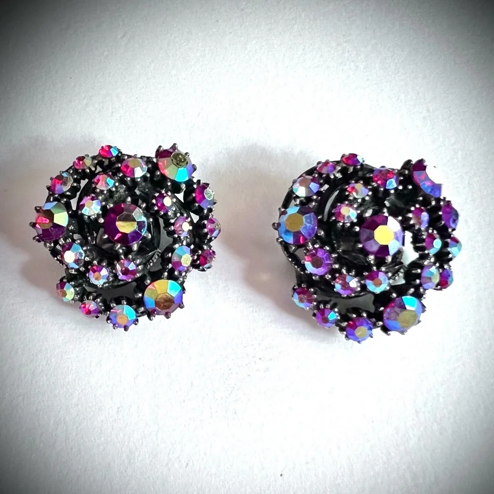 Vintage earrings dazzling